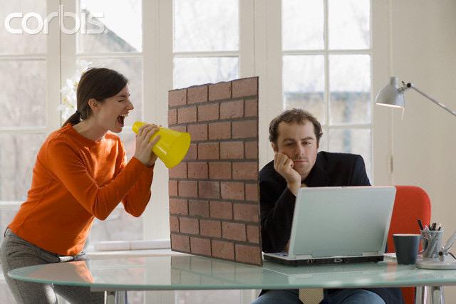 QuietFireTiger's tweet photo. What asking @Giroptic for a kickstarter update is like. #FailureToCommunicate #failroptic #kickstarterfail http://t.co/05SzXCRjqV