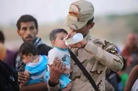 Lauraa1001's tweet photo. حدثوني عن الفخر
أحدثكم عن وطن جنوبه يحارب وشماله يغيث وغربه رجال في خدمة ضيوف الرحمن.

 #شكرا_رجال_الامن http://t.co/omrkQ7Dy1S