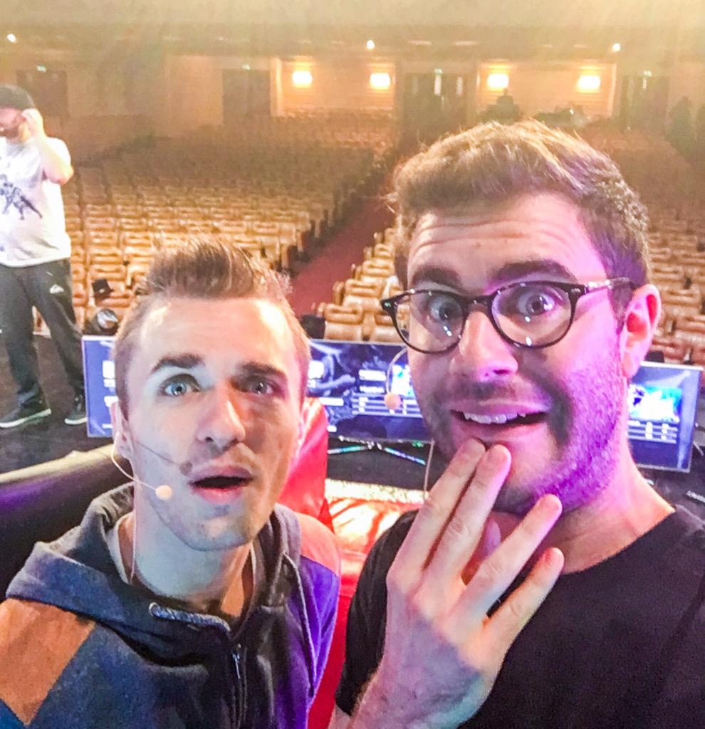 Plus que quelques heures avant le Squeezie Gaming Show ICI > youtube.com/watch?v=95ZYGF… #SGS