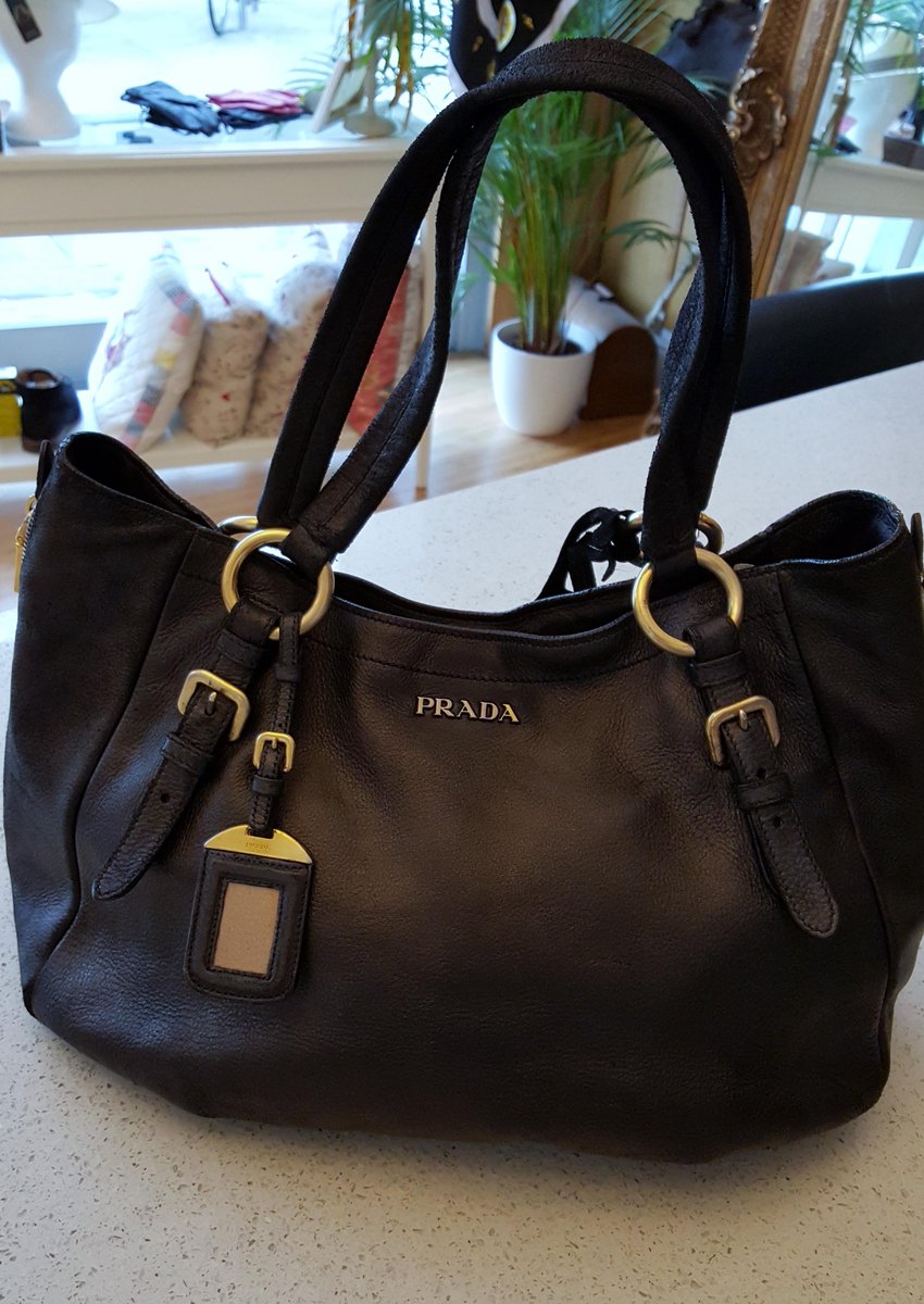 Bring your old hand bag back to life safely and effectively.