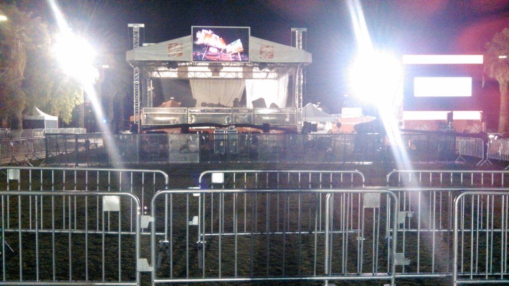 hinsightprophet's tweet photo. @ZonaZooOfficial @CollegeGameDay #sectionzero
Ready to #BearDown for @ArizonaFBall!!!
#UTSAvsAZ
#NAUvsAZ
#UCLAvsAZ http://t.co/ezAOusIvjk