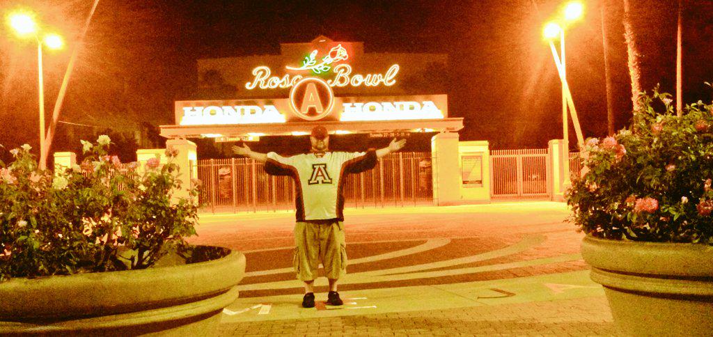 hinsightprophet's tweet photo. @ZonaZooOfficial @CollegeGameDay #sectionzero
Ready to #BearDown for @ArizonaFBall!!!
#UTSAvsAZ
#NAUvsAZ
#UCLAvsAZ http://t.co/ezAOusIvjk