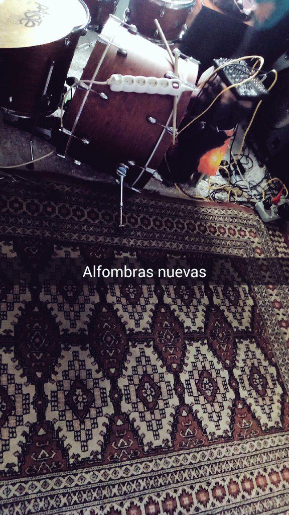 sofambvlante's tweet photo. Alfombras muevas en el ensayo. http://t.co/sg5eylCauB