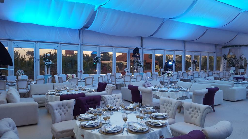 Addou Rebouh On Twitter Salle Des Fetes Victoria Palace Bouskoura Pour Tous Vos Evenements Prives Et Professionnels Tel 00212 6 07 30 30 20 Http T Co Cabxwisacf