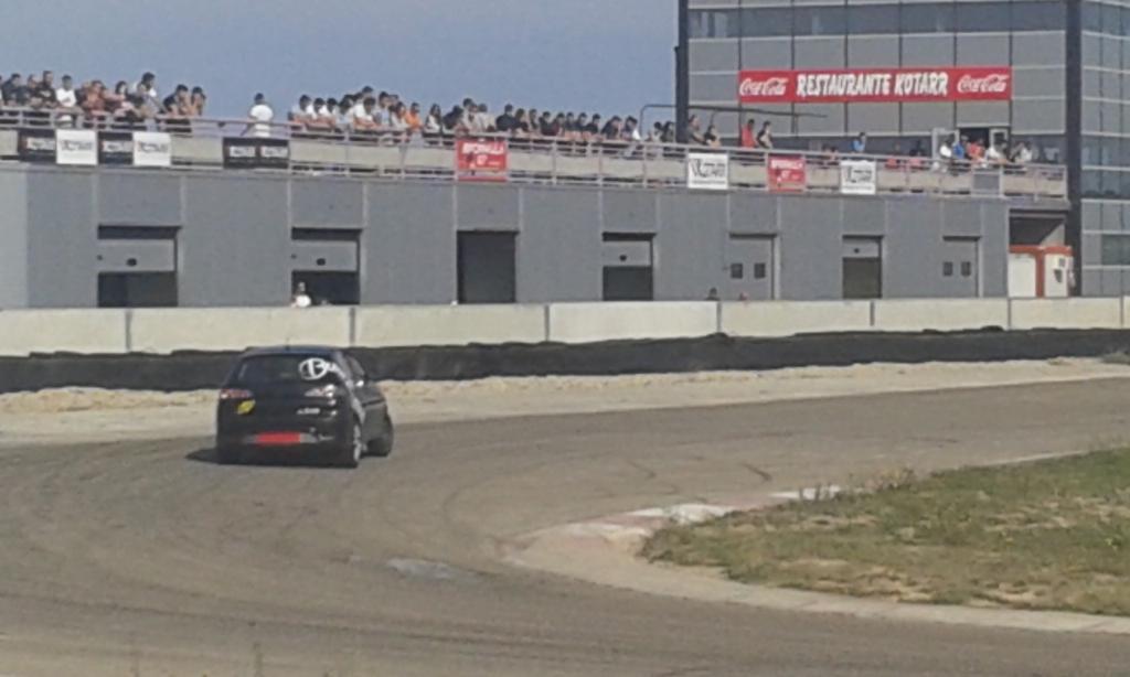 InfoKotarr's tweet photo. Hoy en Circuito Kotarr las tandas de Tandas Privadas.
http://t.co/ffvMR9p7o4 http://t.co/EleZnC6m74