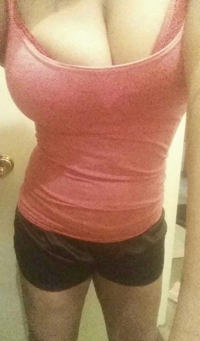 It was a good day. #TGIF #latepost #mytitsarebig http://t.co/yS4xTFLTkG<a href="/tag/tgif"class="tags">#TGIF</a><a href="/tag/latepost"class="tags">#latepost</a><a href="/tag/mytitsarebig"class="tags">#mytitsarebig</a>