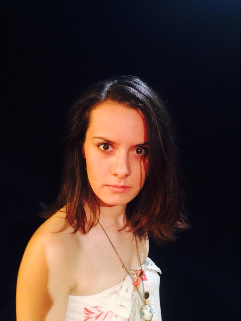 j_kburgess's tweet photo. Meet Holly... Don't let her boring brown hair fool you. #shescomingforyou #FlushUK #whatsyourpokerface @gsheppard23 http://t.co/DWQT3e8PQ5