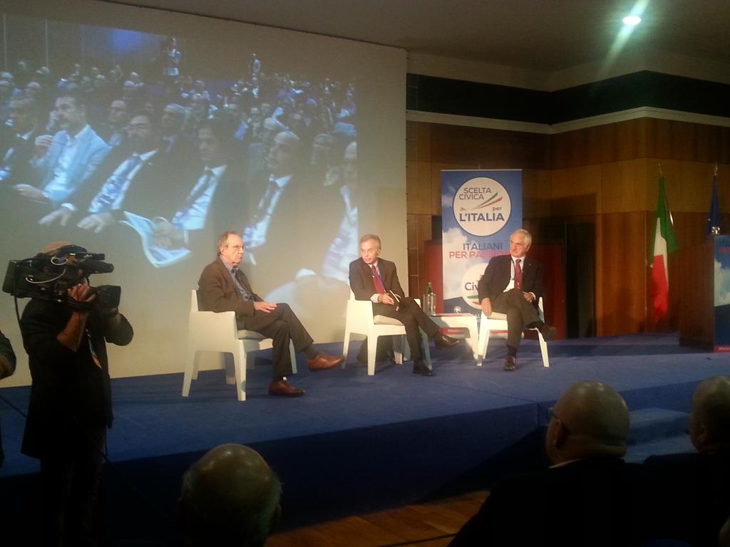 scelta_civica's tweet photo. A #FestaCivica parliamo di sviluppo economico e fisco con Pier Carlo #Padoan, Alberto #Bombassei e @mania_roberto http://t.co/36a2K2EWAL