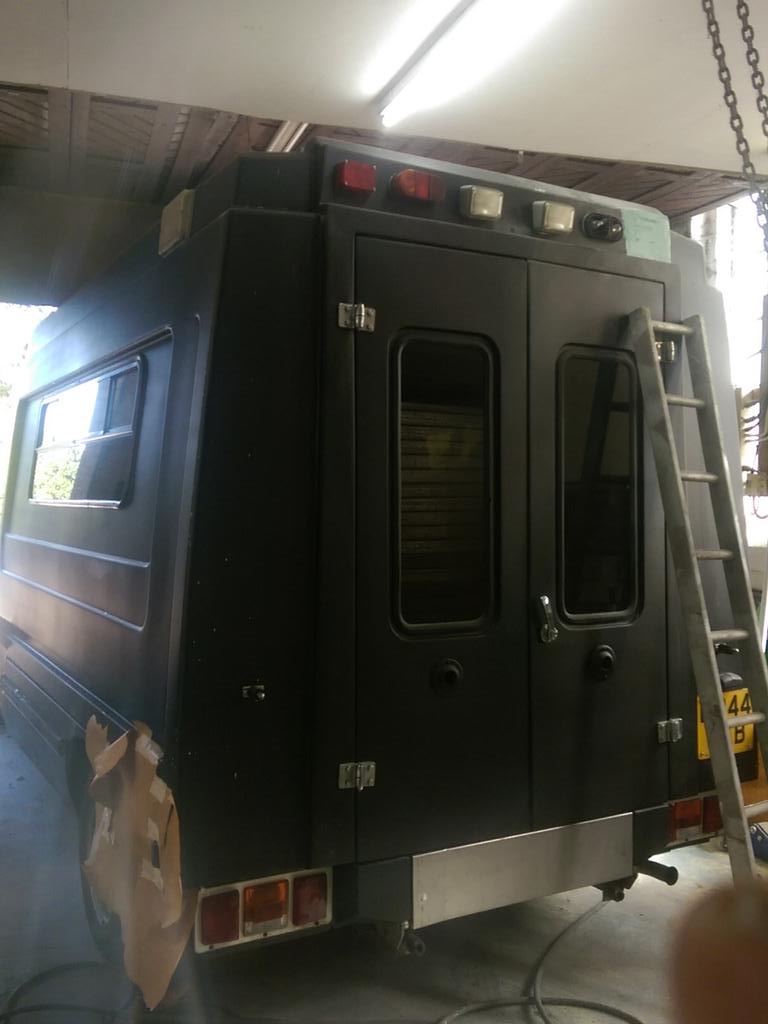 DJRuffRideUK's tweet photo. @pressureseeker ez geeza nah I'm working on my #Ambulance http://t.co/PZg9Mw4f9q