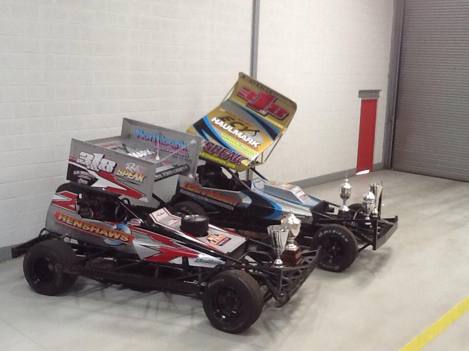 JDavidsonScrap's tweet photo. Gold and Silver!! Who's says he's past it?? #HasBeen #RobSpeak http://t.co/M0BGkqKoQB