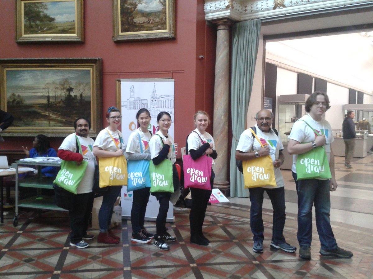 JennyDuffin's tweet image. Our #OpenDraw team are armed with bright totes and we&apos;re just about to have the first tour leave!