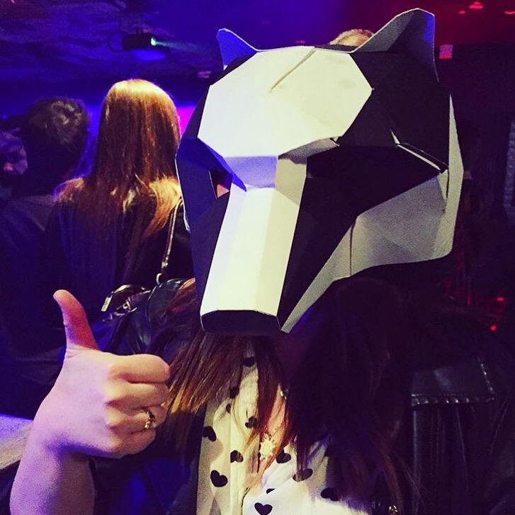 Sew_Devine's tweet image. Had too much peach sprite last night and thought this badgers head would complete my lewk. Cheers @BOILEROOM 👍🏻