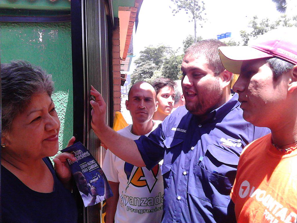 JuanRequesens's tweet photo. Nos acompañan en #AltosDeParamillo todos los partidos políticos. #VenezuelaQuiereCambio http://t.co/m9LZ1R82jW