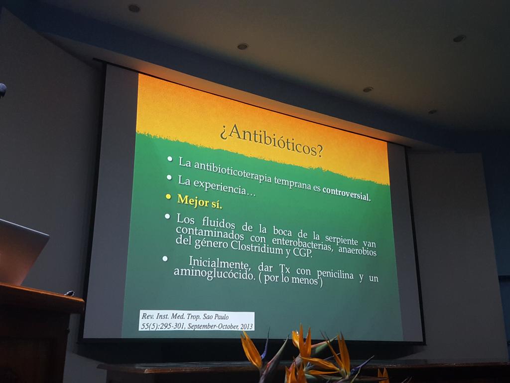Antibiótico terapia en accidente Ofídico... es mejor utilizarlos!!
#SemTrauma15