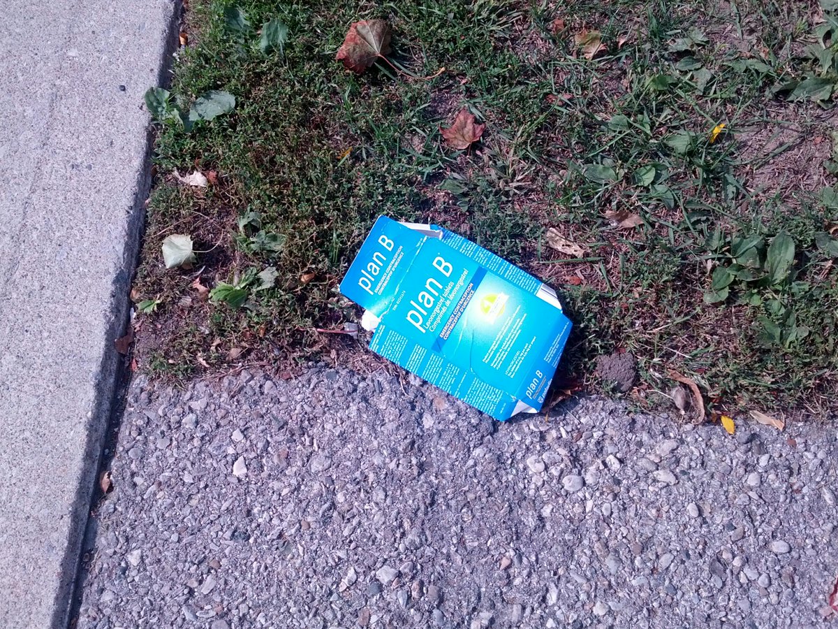 JimFromTheRadio's tweet photo. Someone had a hell of a night at Western Homecoming... http://t.co/8vE5febUqn