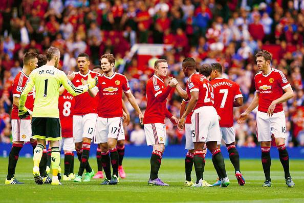 UnitedAsk's tweet photo. [RETWEET] Yang yakin United bakal bertahan di puncak klasemen. #MUFC http://t.co/AZpN0BdaZq