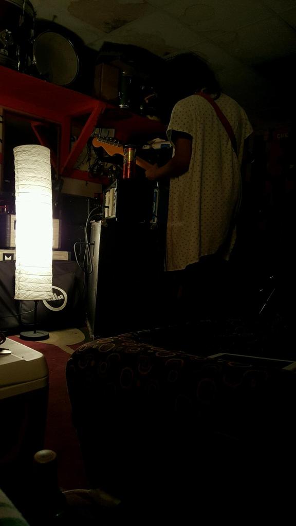 Working on new material last night, on Neptune. <a href="/VisionaryNoise/">Visionary Noise</a> <a href="/Interscope/">interscope</a> Gonna be played on <a href="/945thebuzz/">94.5 The Buzz</a>