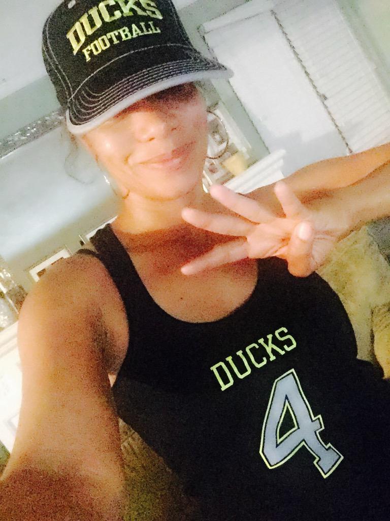 ToCheyChey's tweet photo. #Gameday #lacityducks #footballmom #4 #WTD2015  #winwithin #quacknation http://t.co/Yri2k0Soyh