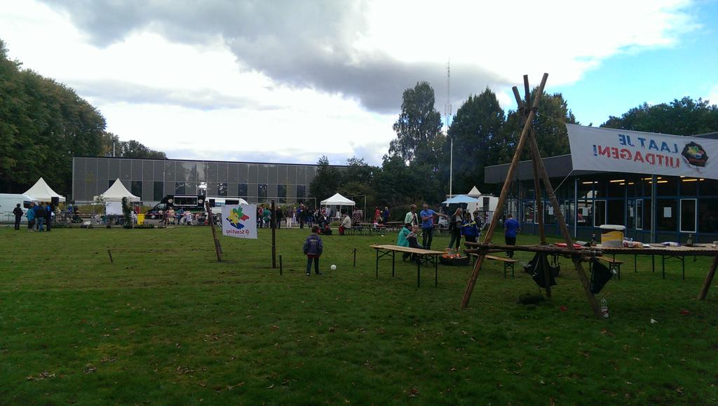 RA_715's tweet photo. Het loopt lekker door en kabelbaan is goed bezocht #gemeentehattem #groendoedag http://t.co/vLvIIluWpA