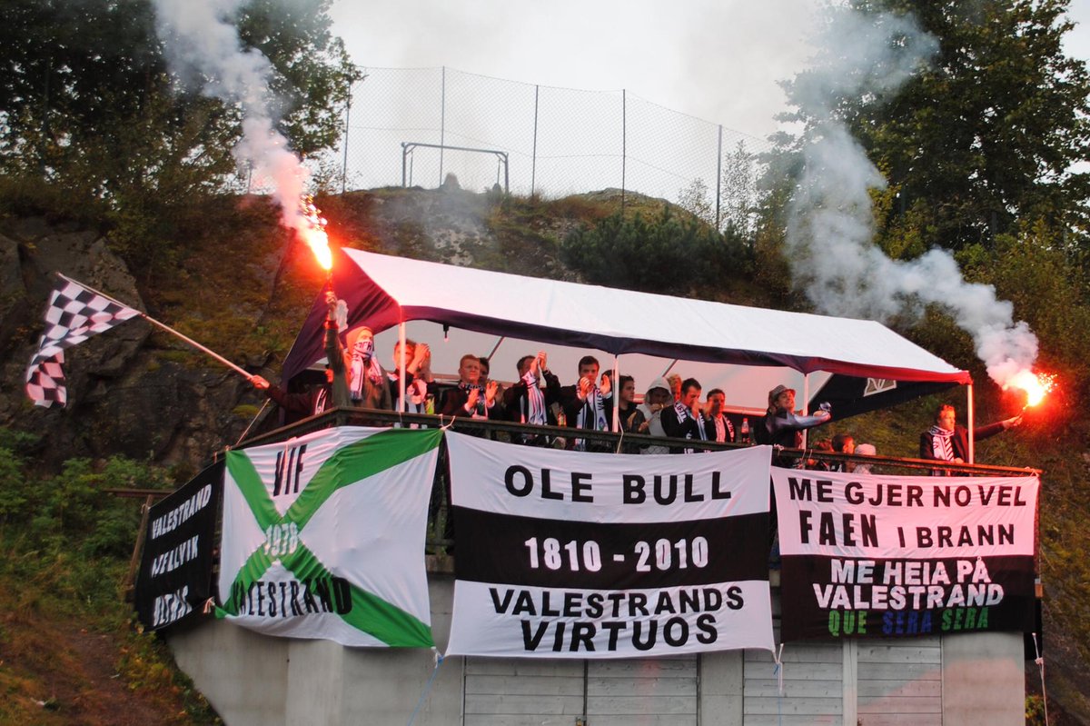 Supporterklubb's tweet photo. Me e klar for kamp i dag på Furubakken Fort.
@ValestrandH tar i mot #Nymark kl.15.00 http://t.co/zuBvap9GxY