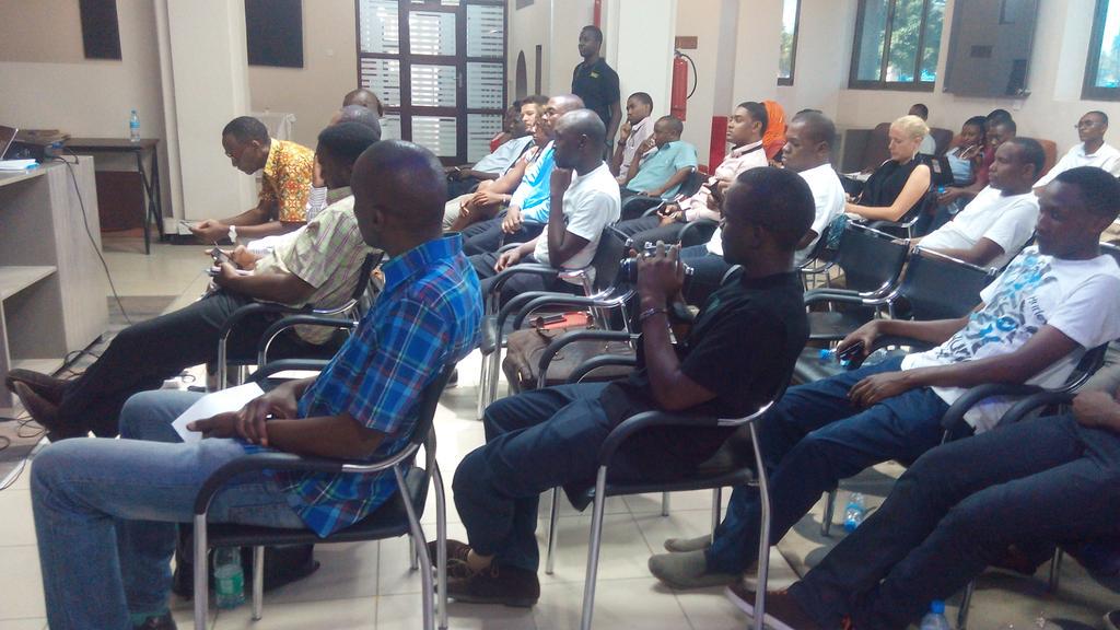 brompo's tweet image. The session is almost ending,  waiting for the announcing the winners #tech4Governance @bunihub