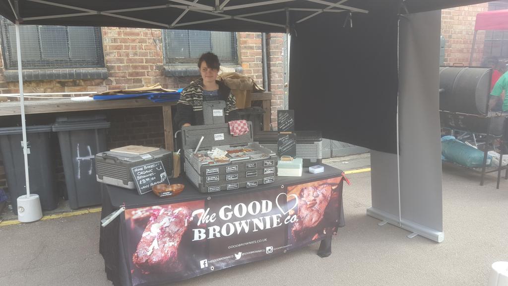 Unit_25's tweet image. Come and try a delicious brownie from @GoodBrownieCo yummy!! #U25BlockParty
