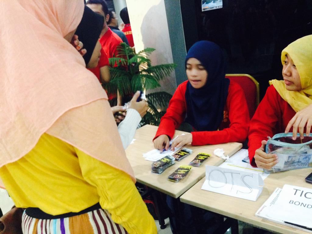 [live report]yg pada belum beli tiket,yuk kami masih menyediakan banyak tiket OTS lhoo,ayo diserbuuu :D