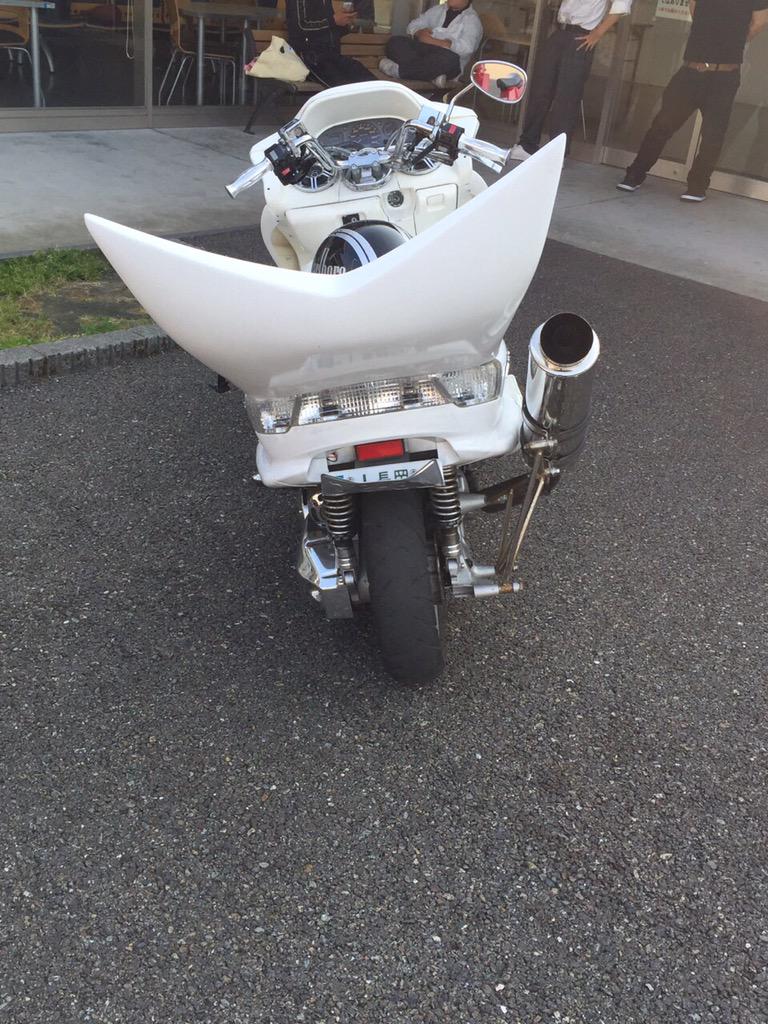 sevenstars34566's tweet photo. キャンセルくらいました！
マジェスティです！
小傷あります！
不具合なしです！
珍しいバルタンテール付きなので
欲しい人は希望値段をDm下さい！
あまりに安すぎる値段はスルーいたします。
ノークレームノーリターンでお願いします http://t.co/IXIRJBrhxR