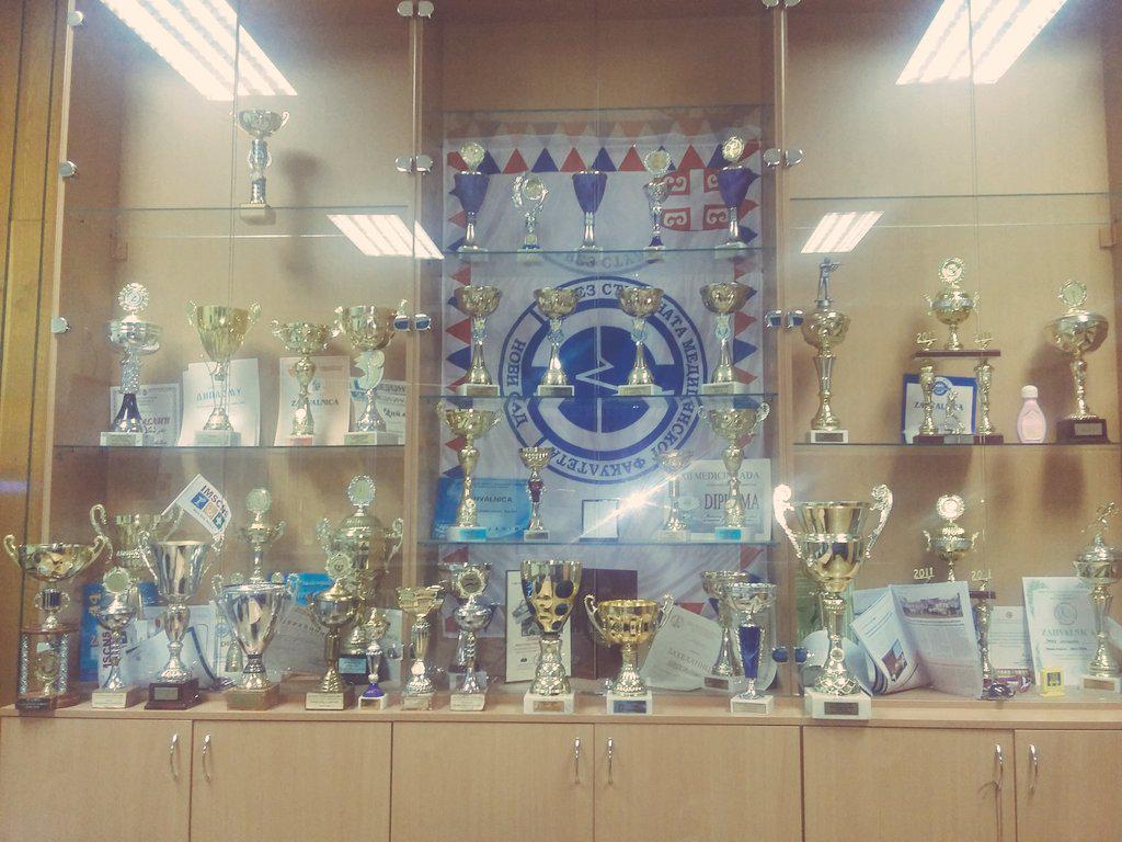 SSMFNS's tweet photo. Popunjavamo nasu vitrinu peharima i nagradama nasih sportista! #ponos #uspeh #ssmfns #medicinski http://t.co/5plsdDQqYT