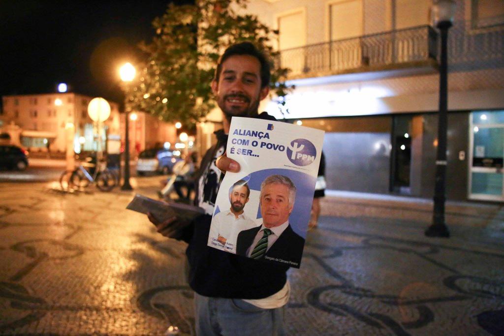 PPMonarquico's tweet photo. Diogo Tomás Pereira, cabeça de lista por Aveiro, estará domingo em Arouca. #PPM #legislativas2015 #notascampanha http://t.co/FtY4ongyho