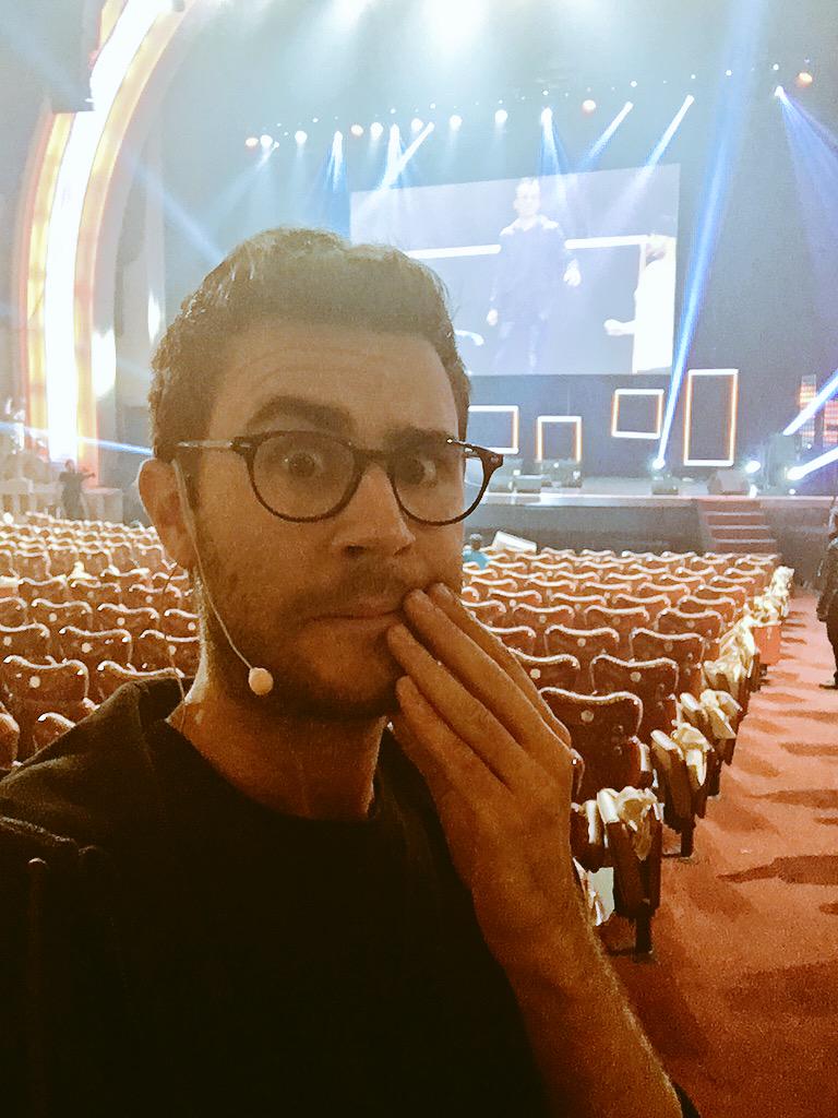 MonsieurDream's tweet image. Les derniers préparatifs avant le SHOW à 19h en direct sur YouTube ICI &amp;gt;&amp;gt;&amp;gt; youtube.com/watch?v=95ZYGF… #SGS