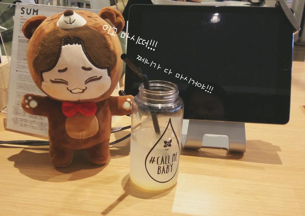 exosaranghaeTT's tweet photo. 쩨니 어마 따라서 아티움 갔다 와써!!! 칭구들도 만나찌>w<
@mj_520xoxo http://t.co/0RBEXNuZ5F