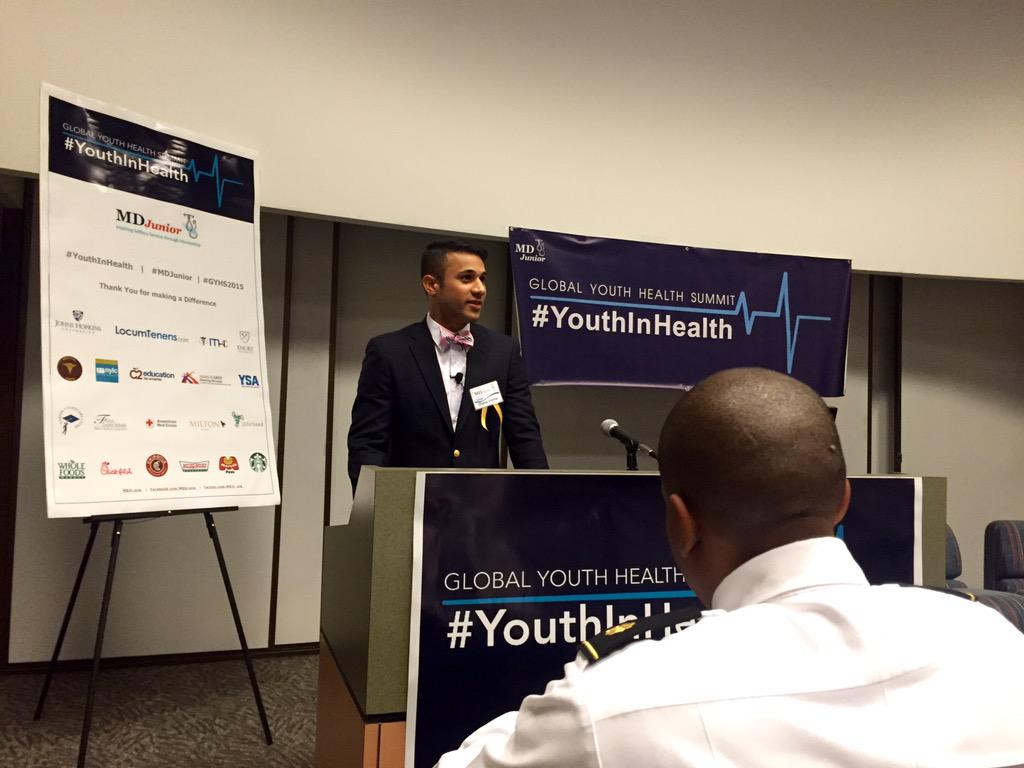 mdjr_org's tweet photo. Starting it off right #GYHS #YouthInHealth http://t.co/5nnGnWKFJD