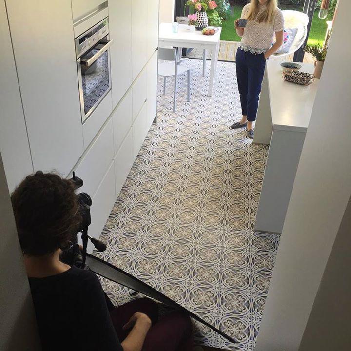 maxinebrady_'s tweet photo. #hollyatwork #kitchen #makeovers #interiorstylist #ideastosteal #mystylingwork #realhomes โฆ http://t.co/5Mv40NoLfW http://t.co/mU7ZXfdNFM