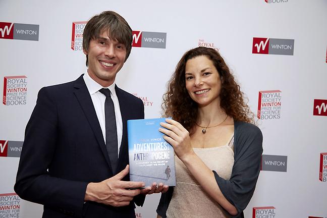 Debbie Rowe tweet media