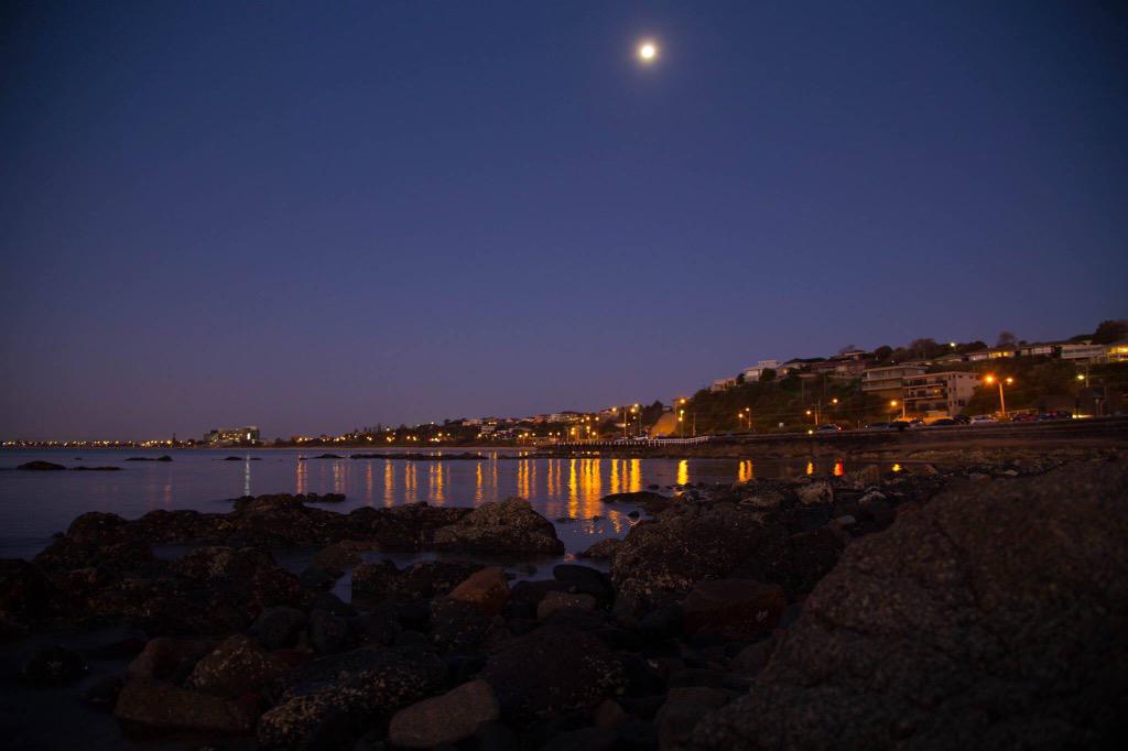 4KAerial's tweet photo. Magic night on the Peninsula #aerialphoto #4kaerial #inspire1 #canon5d #frankston http://t.co/uft9x5GDhA