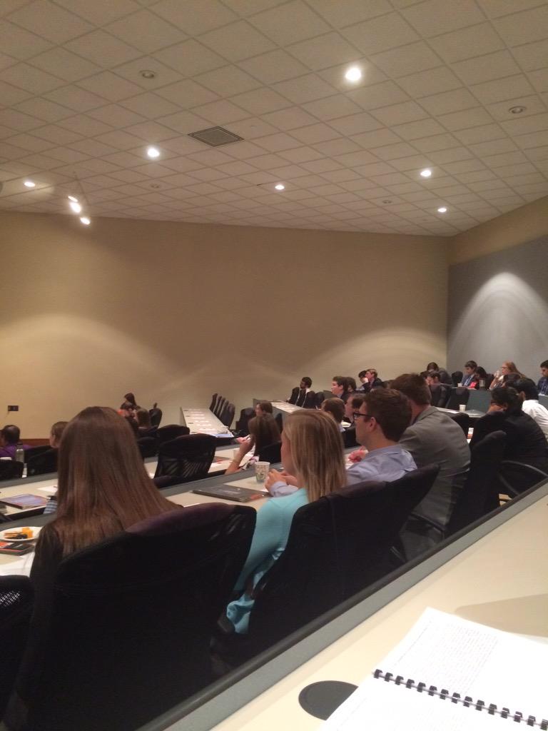 BiomaterialsDay's tweet photo. Presenters are really capturing the audience today with their work. http://t.co/ZEUUHVUyzZ