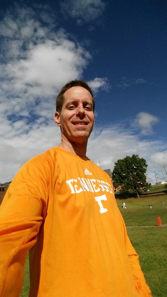 JasonMcNeal's tweet photo. @bdawgs86 @JohnCLester #theREALorange #longdayforLester http://t.co/AdFZU6y4o3