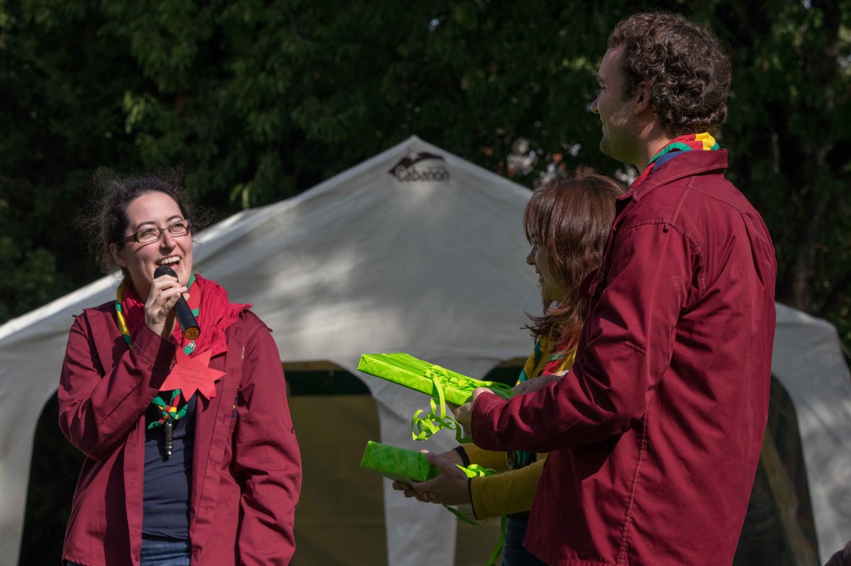 Remerciements de @EEUdFPhareOuest lors de l'#Arégi pour XX années d'engagement à #Véro (compta) et #David (Suivi)