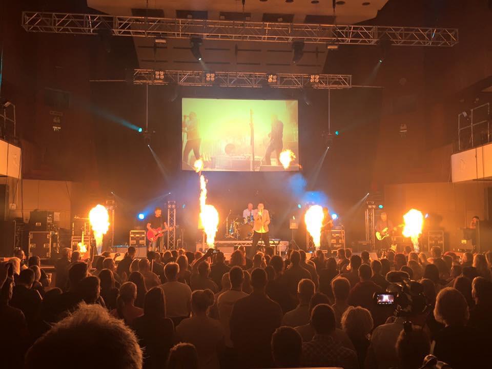 SebFirestorm's tweet photo. Some photos of daz's rock 4 charity last night for @dazdazzle #Firestorm #pyro #dazsrock4charity http://t.co/sGtHKOl6yx
