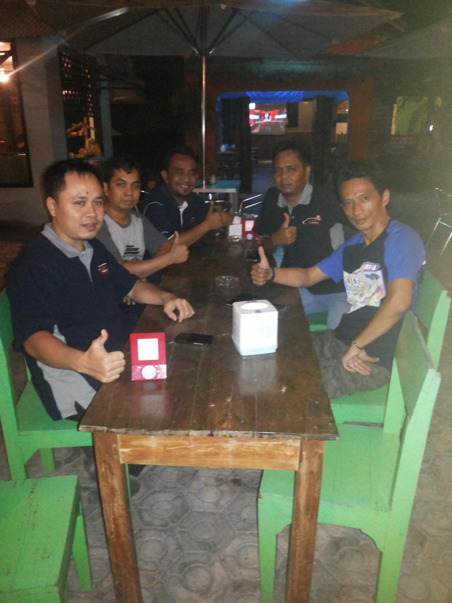 erci_babel's tweet photo. Welcome @laptopsuper di bumi serumpun sebalai http://t.co/SYd5TjaYxq