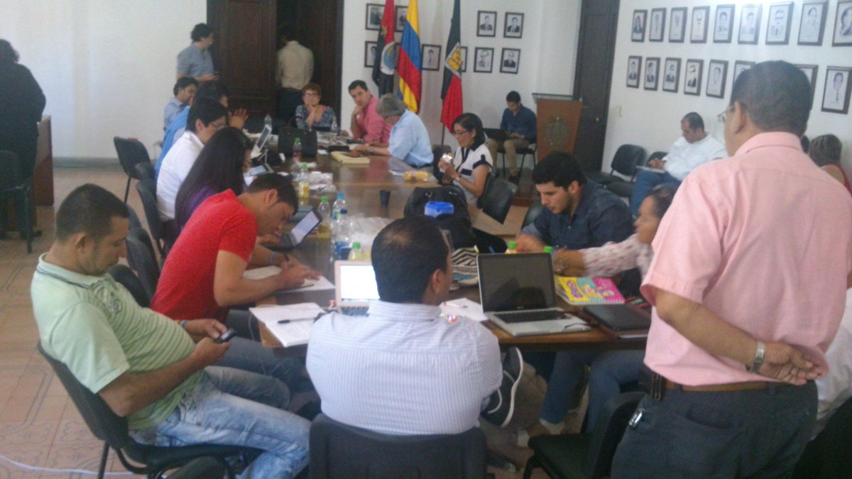 CesarJerezM's tweet photo. Gobierno incumple,no constituye Zona de Reserva Campesina del Catatumbo @JuanManSantos pase de retórica a los hechos http://t.co/gVZN5cqSPo