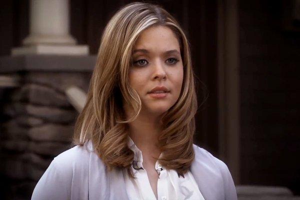 RTorFavPLL1's tweet image. #RT for Alison 
#Fav for Mona