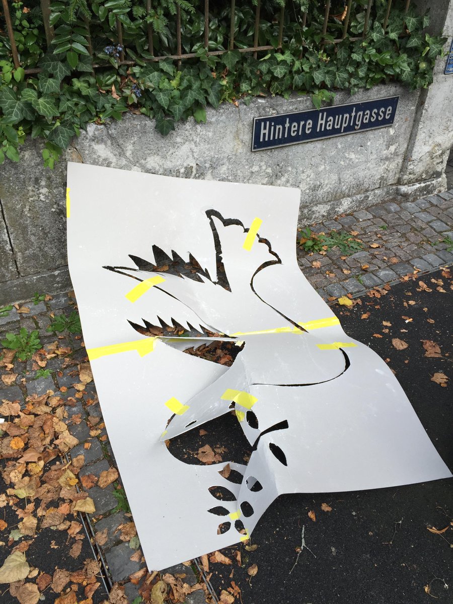 Liebe <a href="/juso/">Juso</a>, Friedenstauben malen ist das Eine aber richtig entsorgen das Andere. nöd Nachhaltig. <a href="/AargauerZeitung/">AargauerZeitung</a>