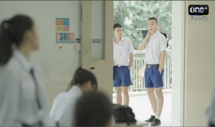 KratooDExit's tweet photo. ชายจีบก้อยคนแรก ตกกระป๋องไปแล้วนะจ๊ะ
รายงานสด #HormonesTheSeries3 >> http://t.co/MEsos5stjC http://t.co/R6XPFcb4bl