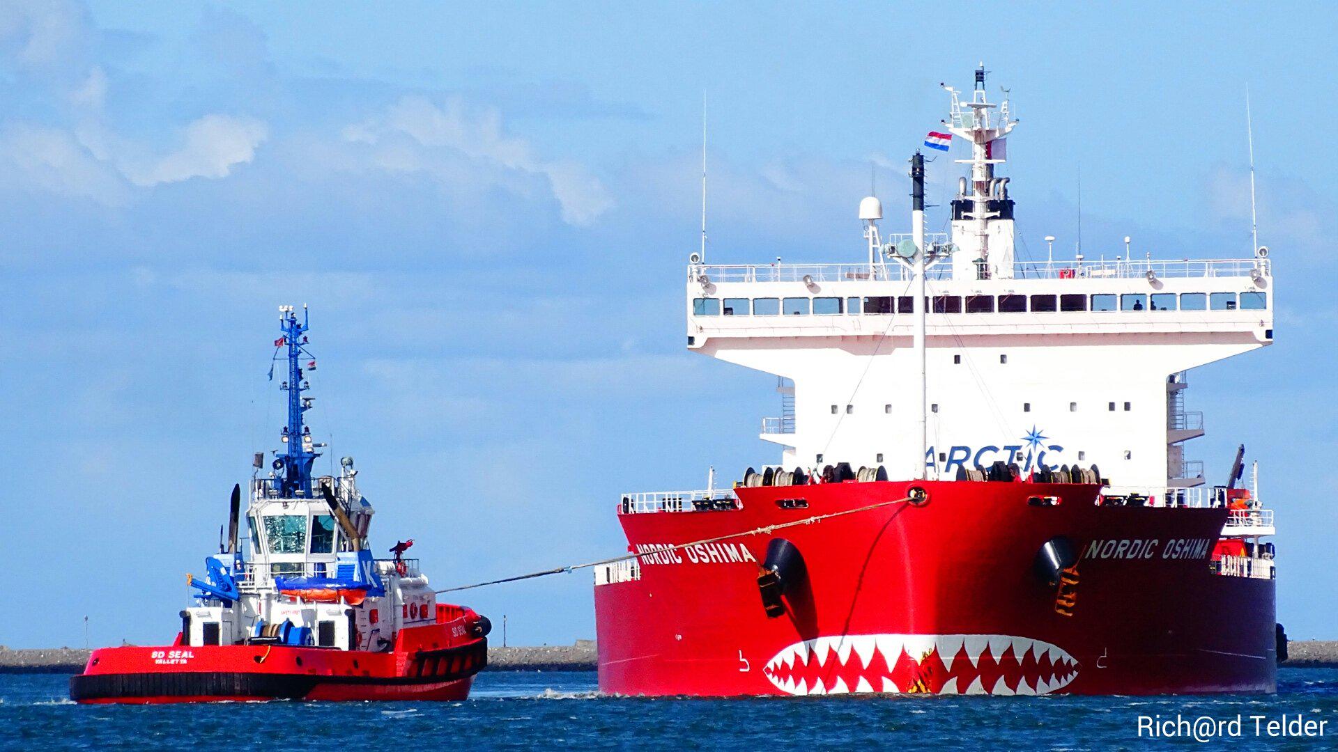 CP1yQoOWoAA-3Tr.jpg:large