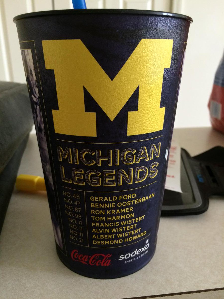 MGoBlue1982's tweet photo. Got my beverage ready for the game! #GoBlue #MichiganLegends http://t.co/5EopRTXBzP