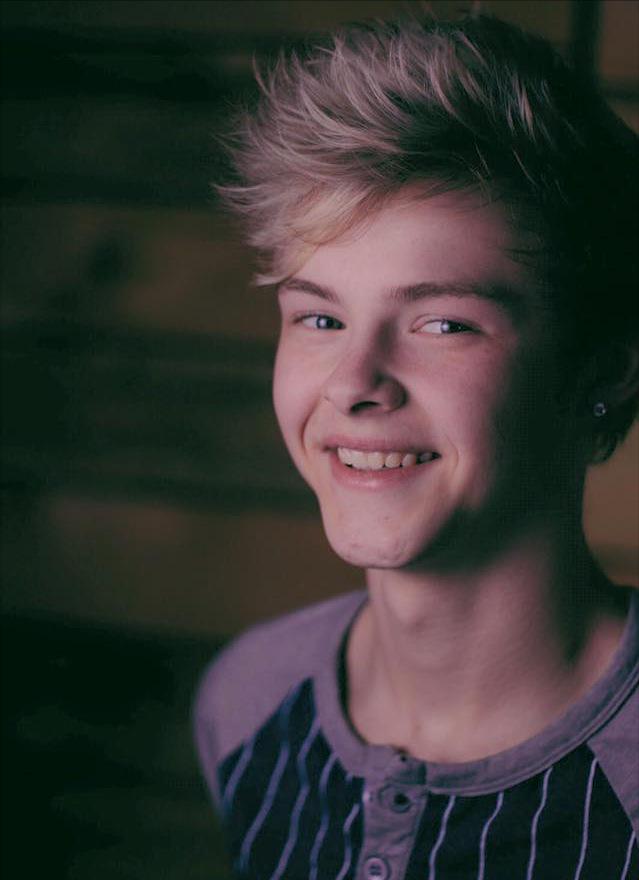 The_Tiders's tweet photo. How many RTs can we get for our handsome Birthday boy? RT IF YOU LOVE NATHANIEL ABRAHAM PARKER! #Happybirthdaynate http://t.co/vKJkEGXTbn