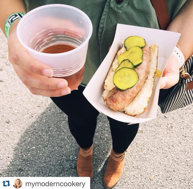 #Repost <a href="/dogfishbeer/">Dogfish Head Brewery</a> pumpkin ale and <a href="/gralehaus/">gralehaus</a> pimento dog. Man, I ♥️ Louisville. #NuluFest #EatLoveLou