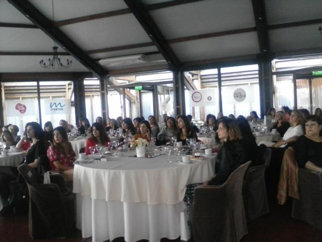 alegkrizanec's tweet image. Ya comenzó #TeEnLaCañada con 160 mujeres. @cecivarese @IvaSaltanovich en @HDLC_Ok #moda #SPR16